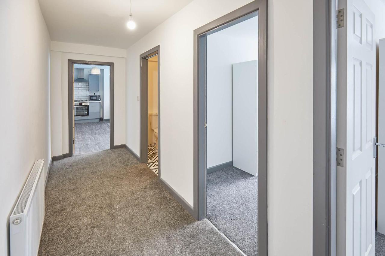 Host & Stay - Clarendon Apartments Редкар Екстериор снимка