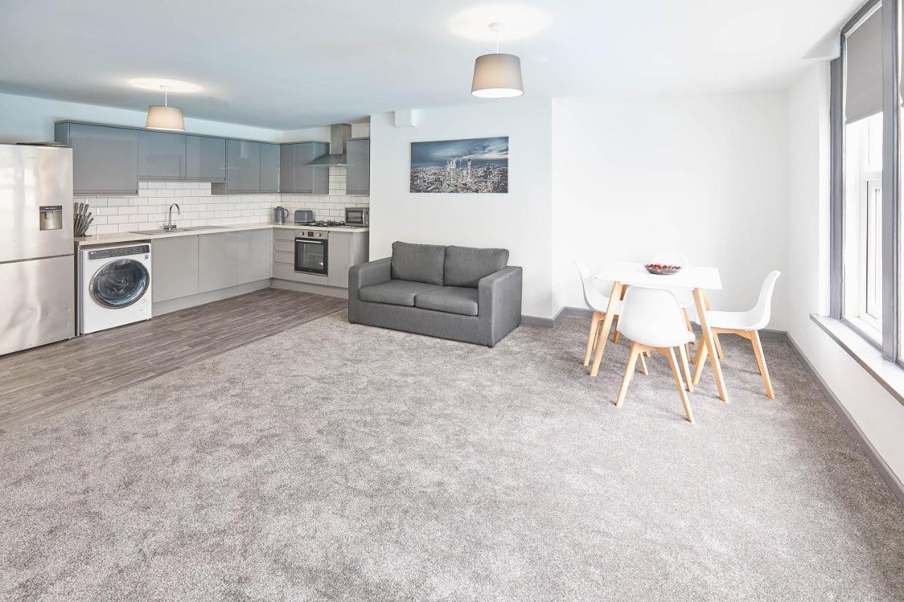 Host & Stay - Clarendon Apartments Редкар Екстериор снимка