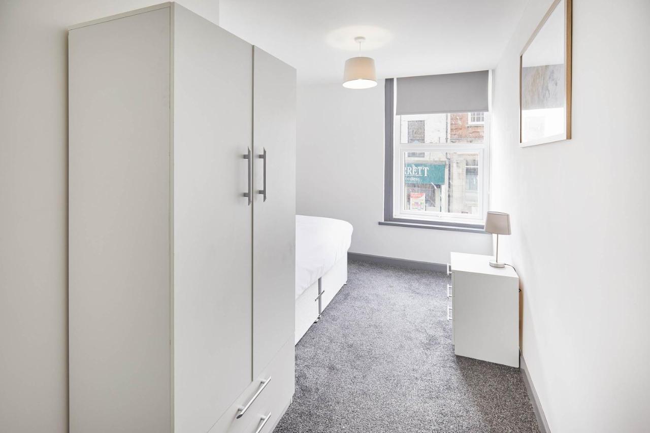 Host & Stay - Clarendon Apartments Редкар Екстериор снимка