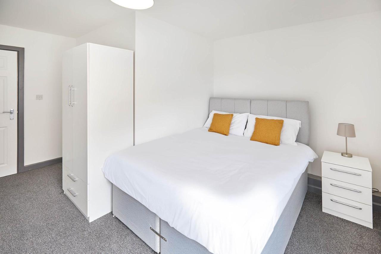 Host & Stay - Clarendon Apartments Редкар Екстериор снимка