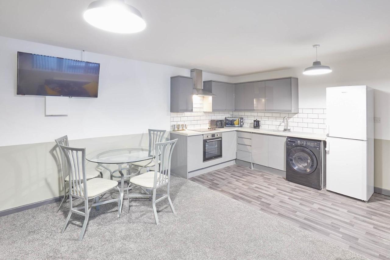Host & Stay - Clarendon Apartments Редкар Екстериор снимка