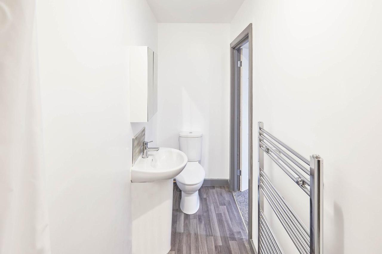 Host & Stay - Clarendon Apartments Редкар Екстериор снимка