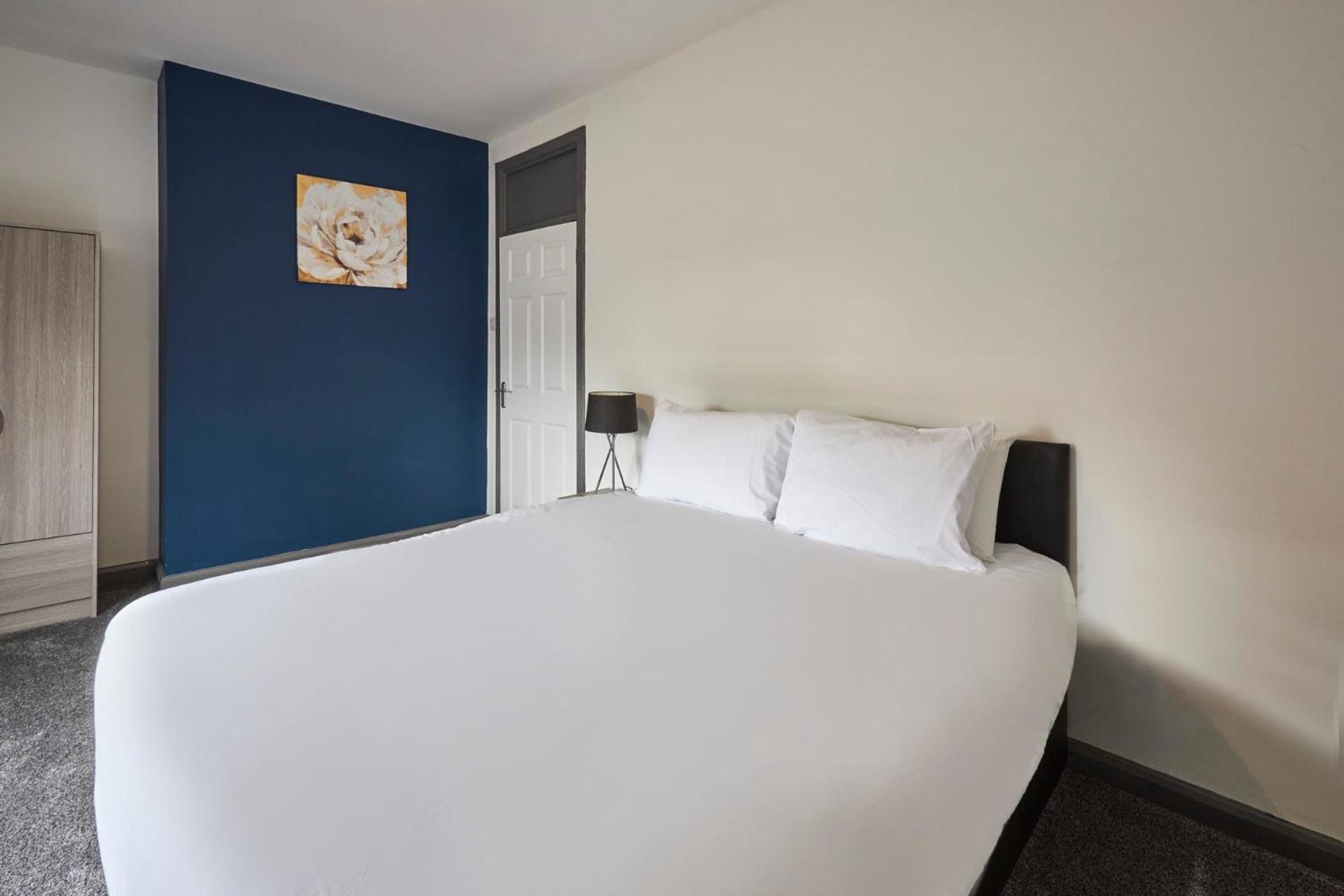 Host & Stay - Clarendon Apartments Редкар Екстериор снимка