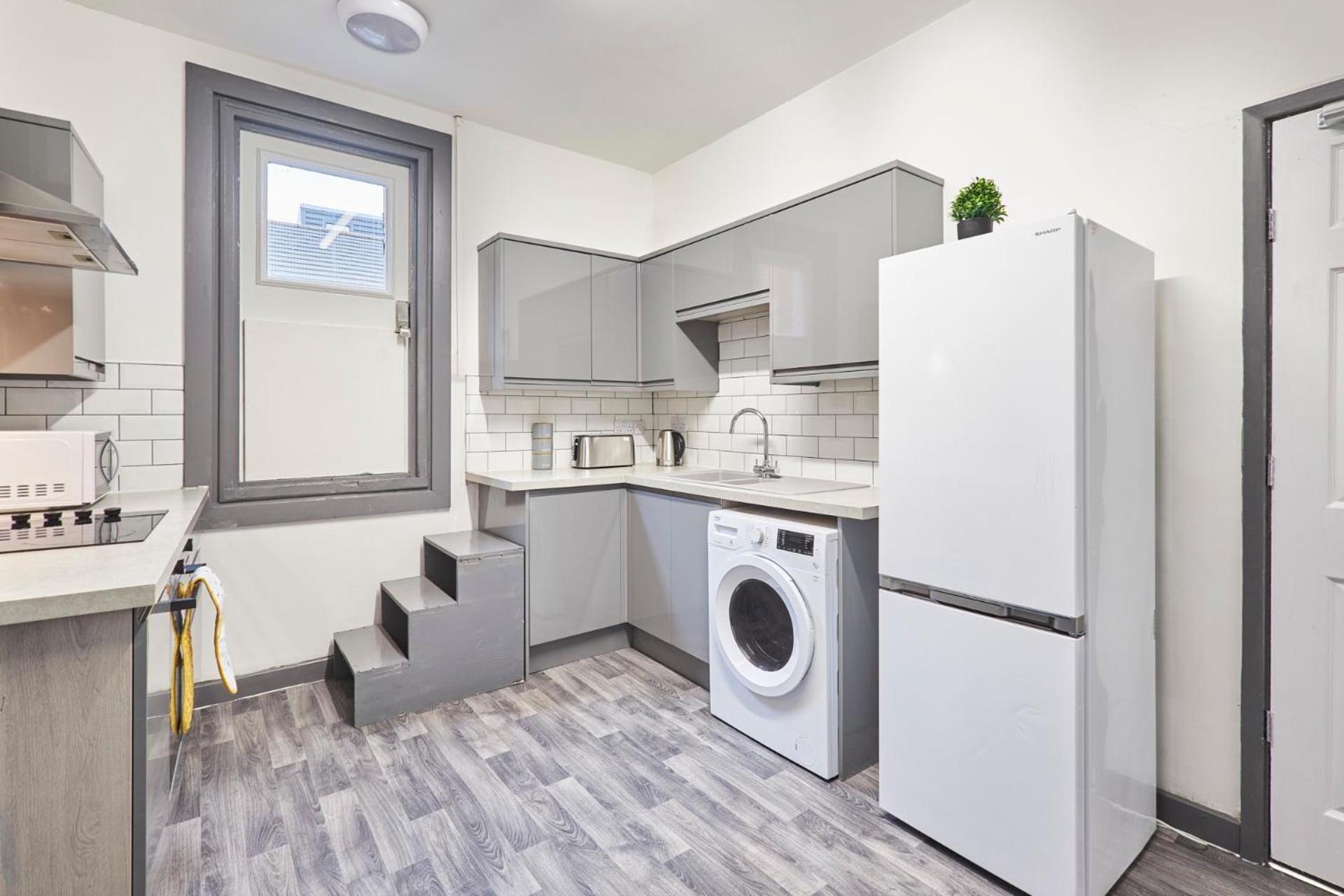 Host & Stay - Clarendon Apartments Редкар Екстериор снимка